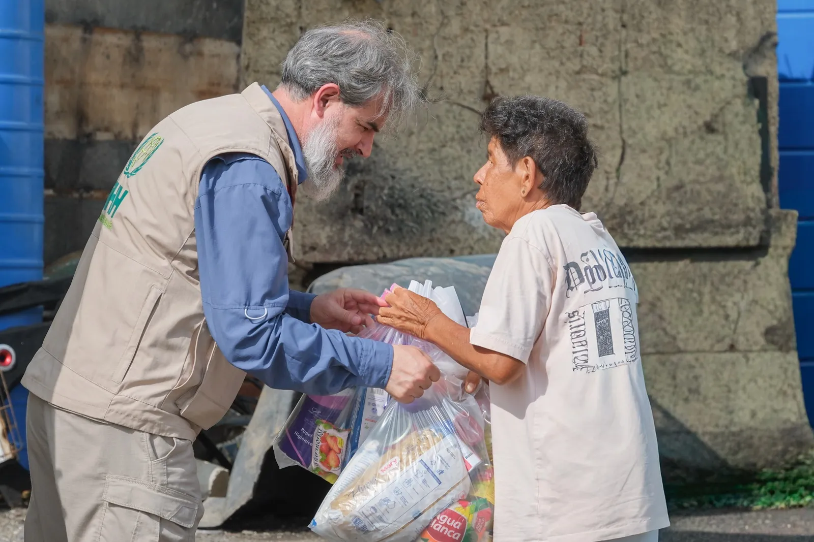 İHH Venezuela deprem bölgesinde yaraları sarıyor