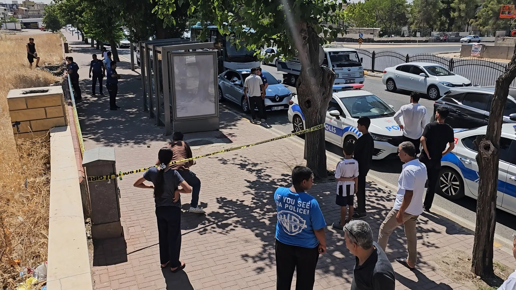 Şanlıurfa'da durakta dehşet Boşanma aşamasındaki eşini vurdu