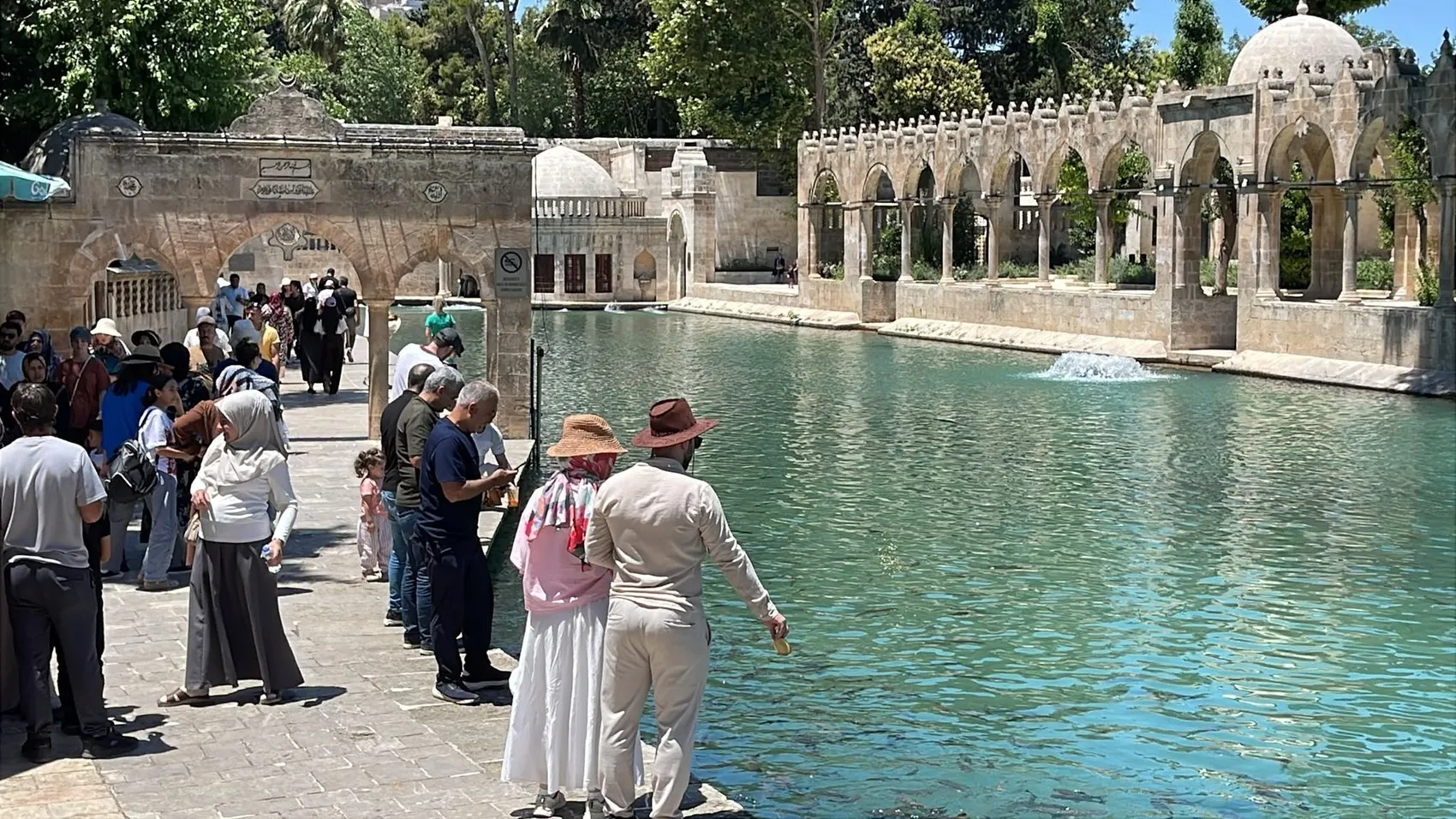Şanlıurfa kavurucu sıcaklarla imtihan veriyor