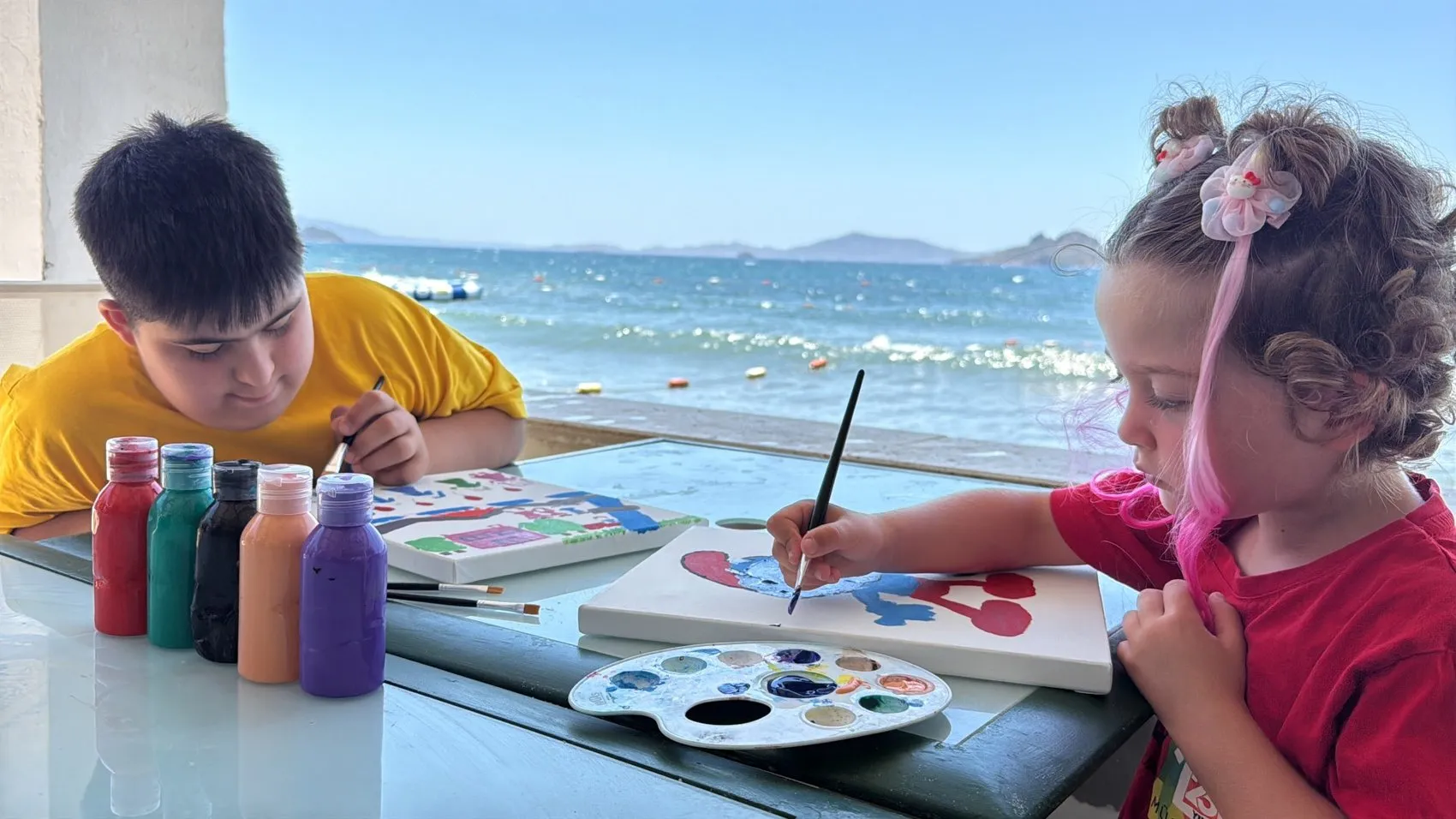 Lösemiyi Yenen 5 Yaşındaki Erva Bodrum’da Moral Depoladı