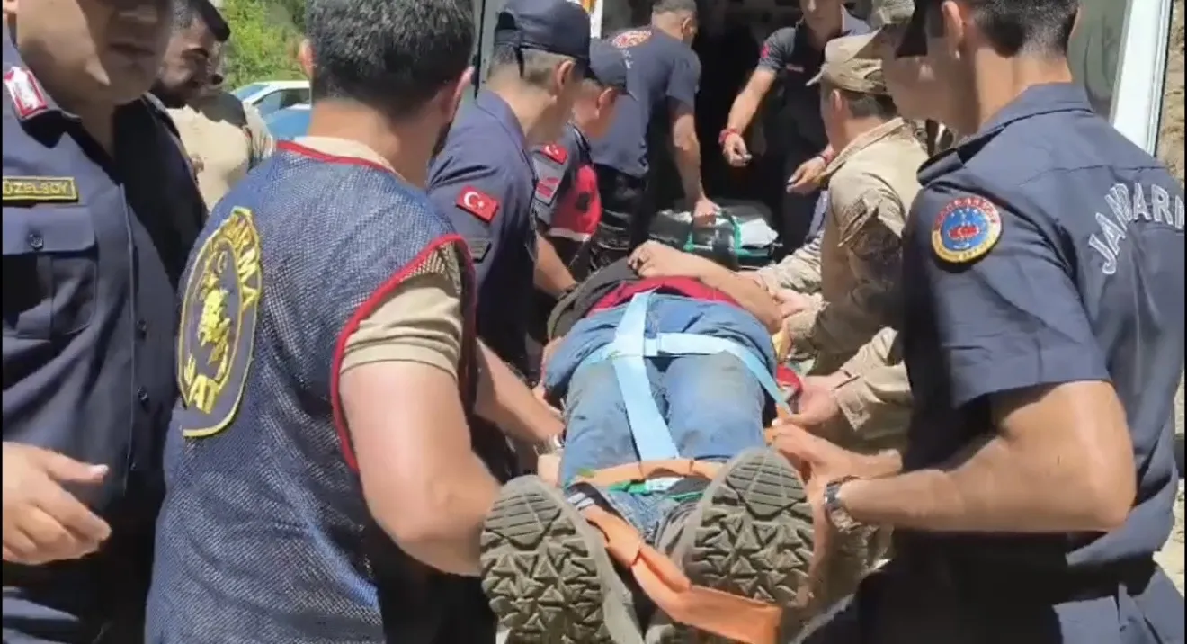 Bartın’da kanyonda mahsur kalan kampçıyı ekipler saatler sonra buldu