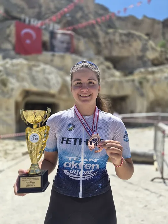 Ekin Ereke Kapadokya’da podyuma çıktı
