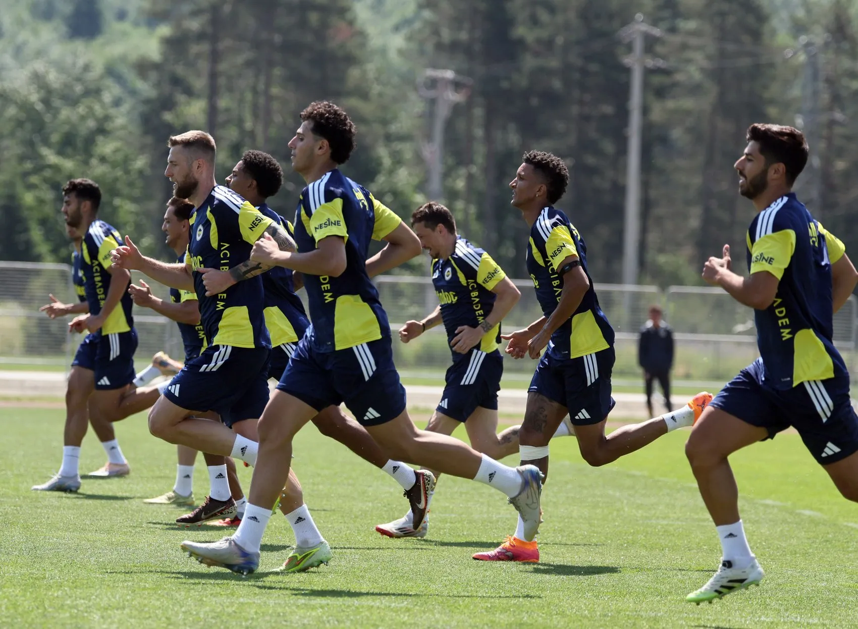 Fenerbahçe Düzce kampını noktaladı yeni rota Avusturya
