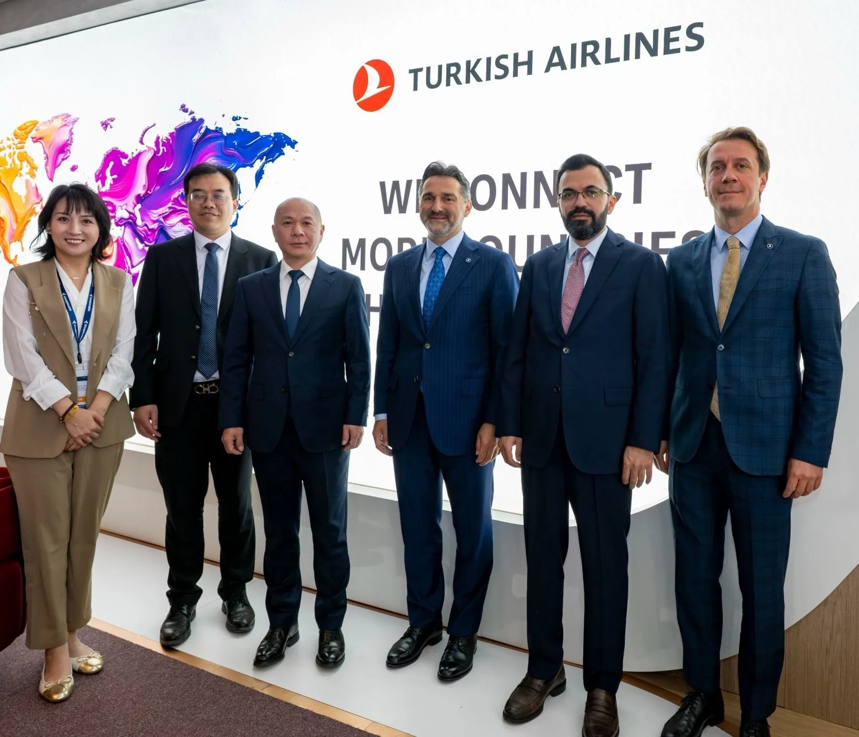 Türk Hava Yolları filosunu güçlendirmek için üç dev anlaşmaya imza attı