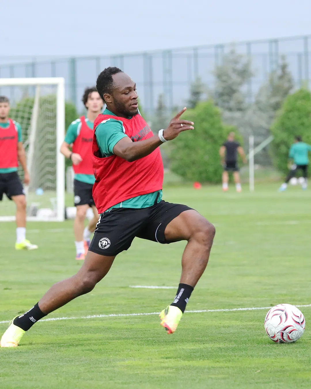 Konyaspor’da İlhan Palut’tan net transfer mesajı
