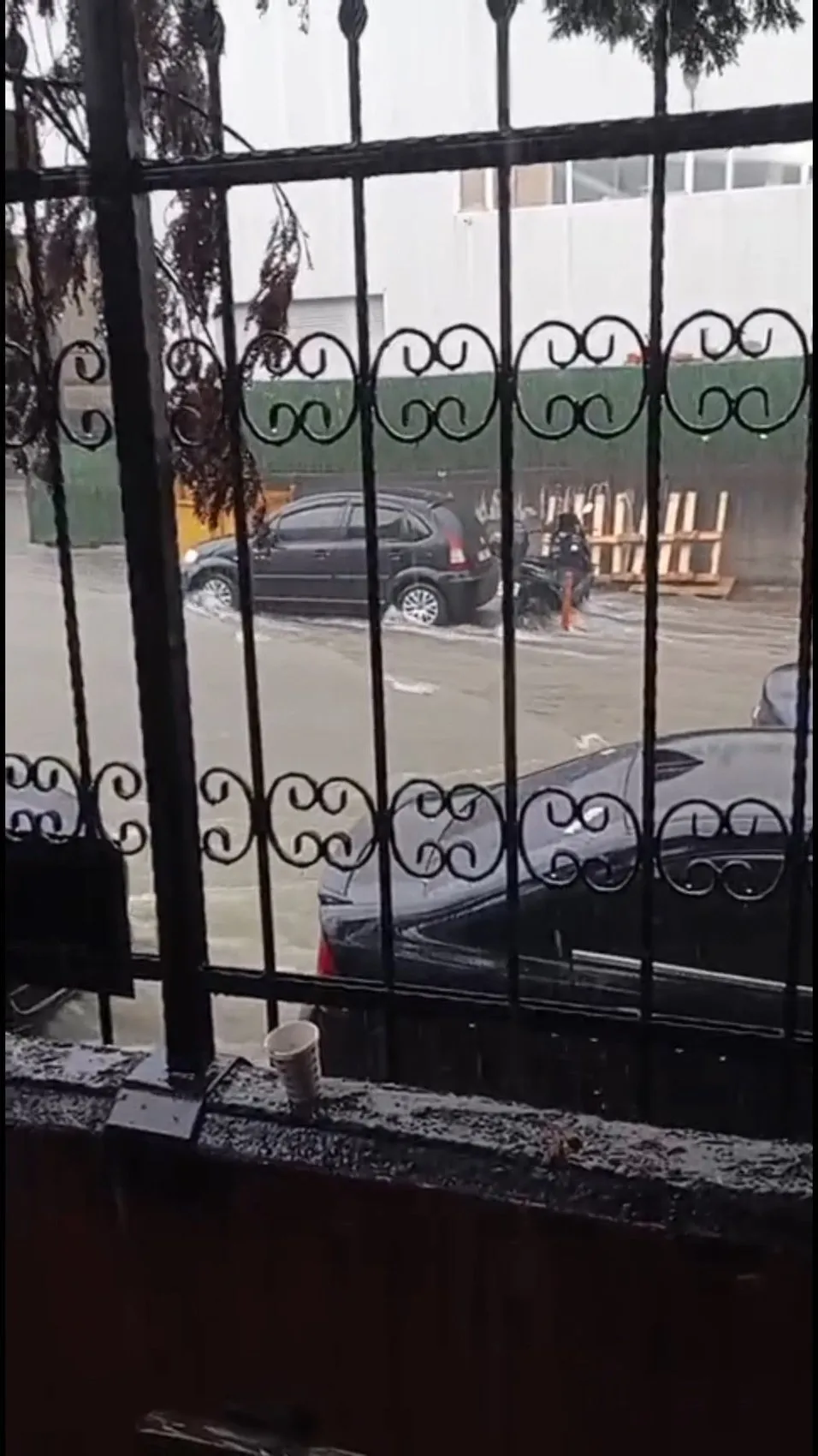 Kocaeli’de sağanak hayatı durdurdu