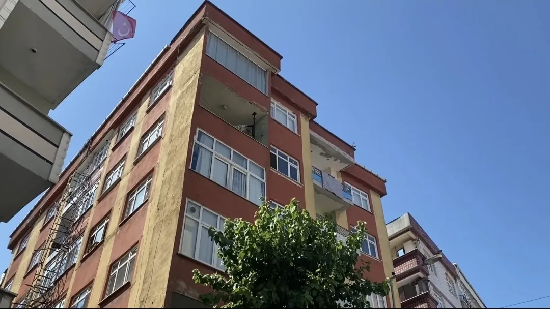 Bağcılar'da kardeş kavgası kanlı bitti