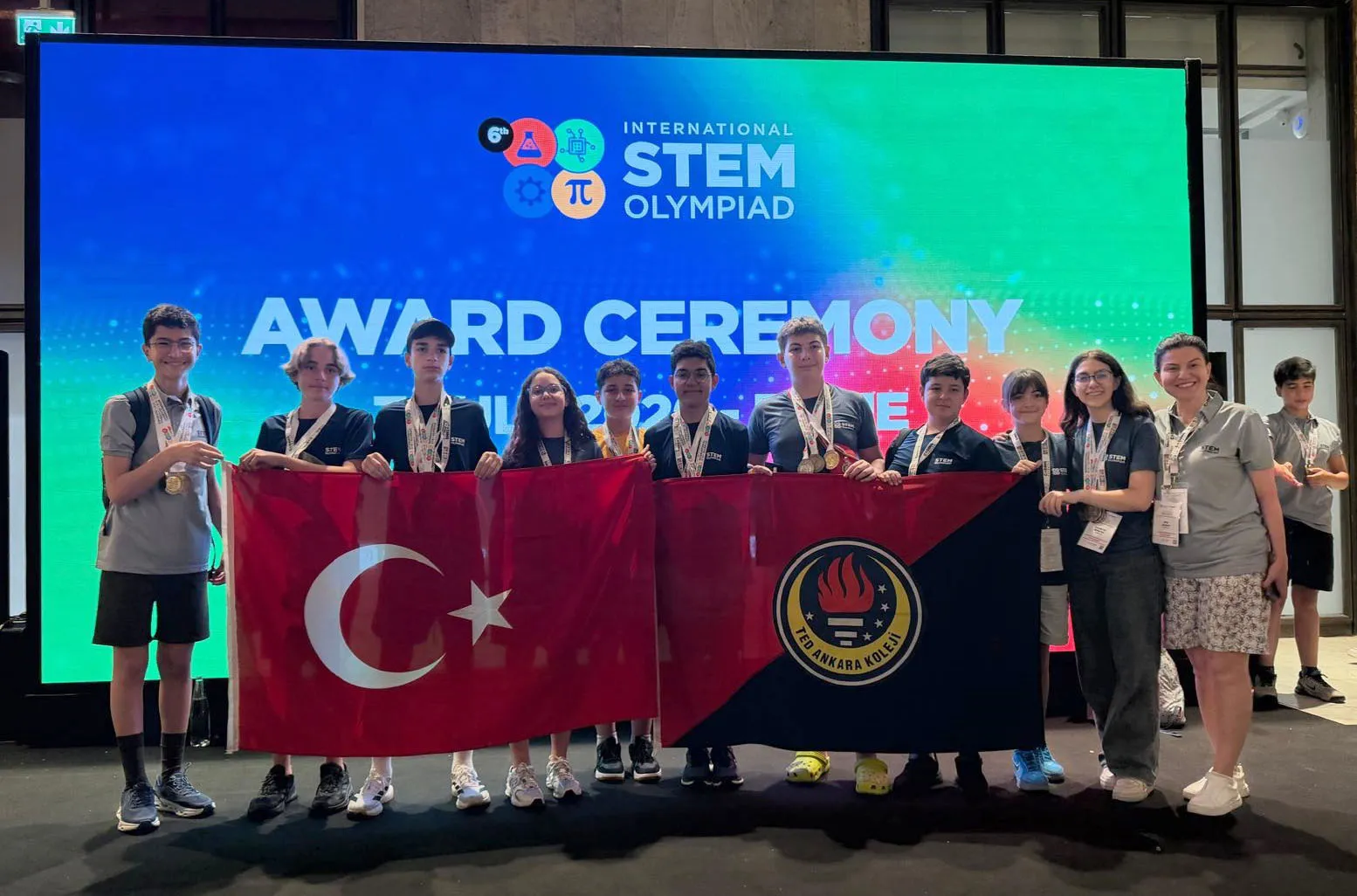 TED Ankara Koleji öğrencileri Roma’da dünya şampiyonlukları kazandı