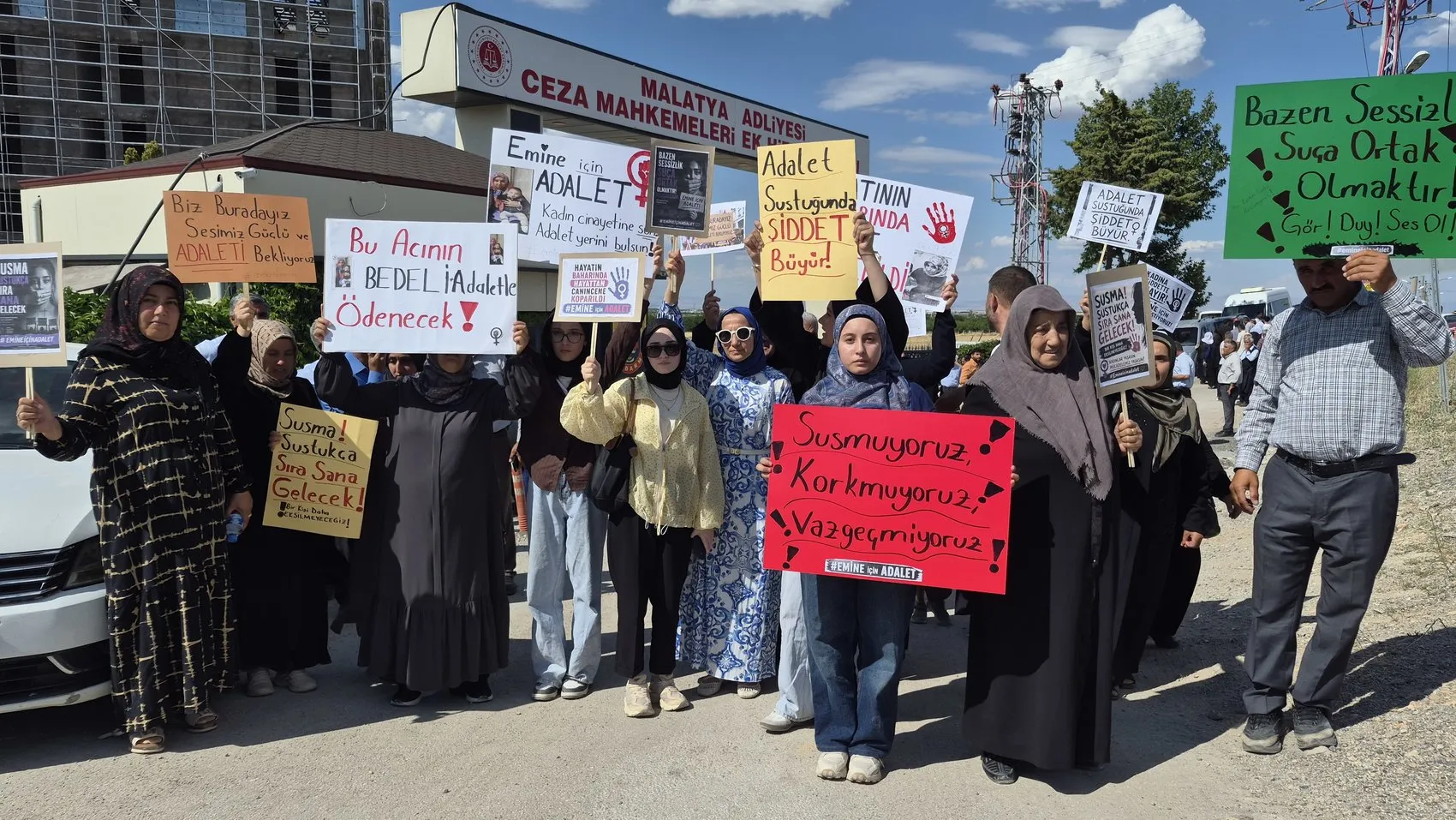 Emine Kolay cinayeti davasında ilk duruşma görüldü