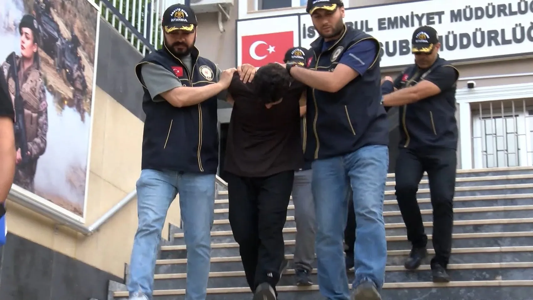 Esenyurt cinayetinin zanlıları sınırda kıskıvrak yakalandı