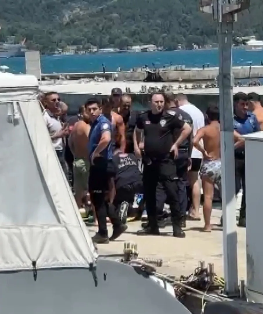 Tarabya sahilinde yüzen genç akıntıya kapılarak boğulma tehlikesi yaşadı