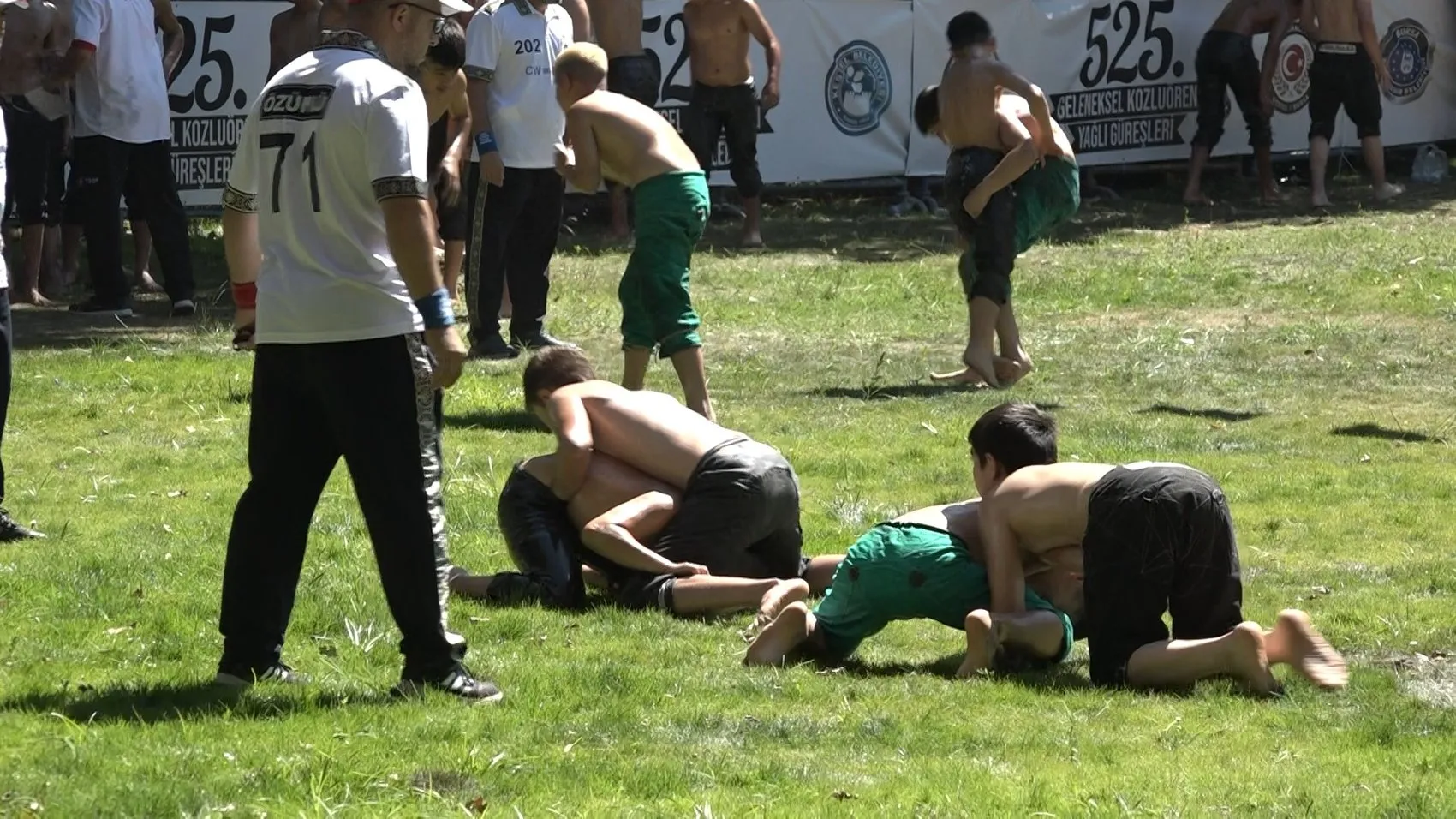 Bursa Kozluören köyünde yönetim bir günlüğüne kadınlara geçti
