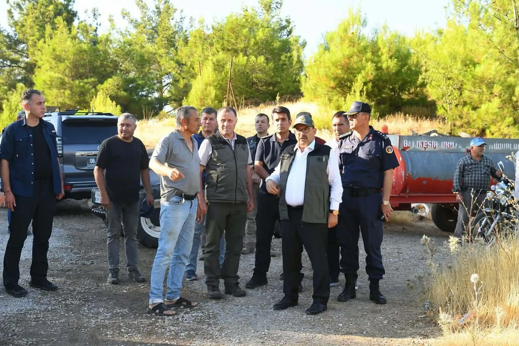 Balıkesir Gömeç'te orman yangını paniği büyüyor