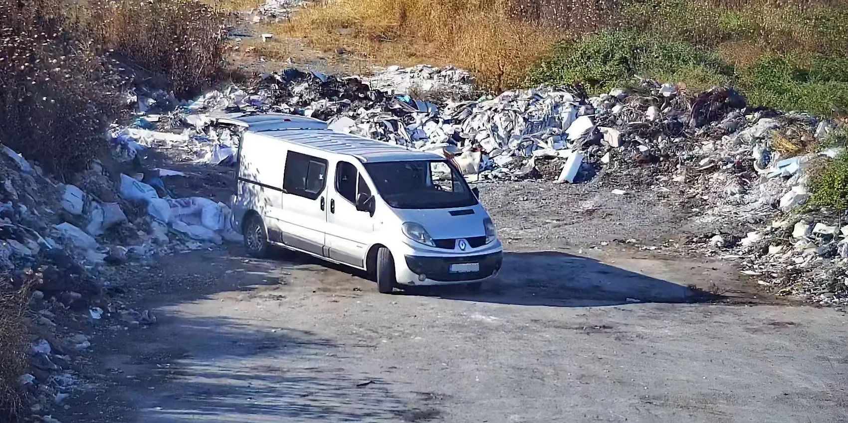 Avcılar'da çevreyi kirletenlere ağır para cezası