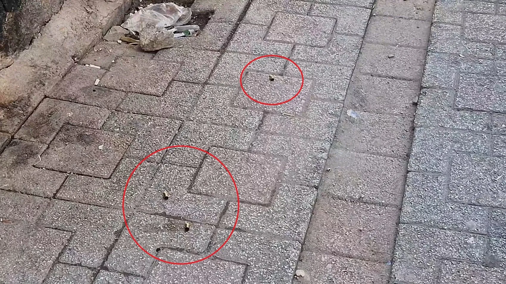 Diyarbakır'da eve kurşun yağdıran saldırganlar kaçtı