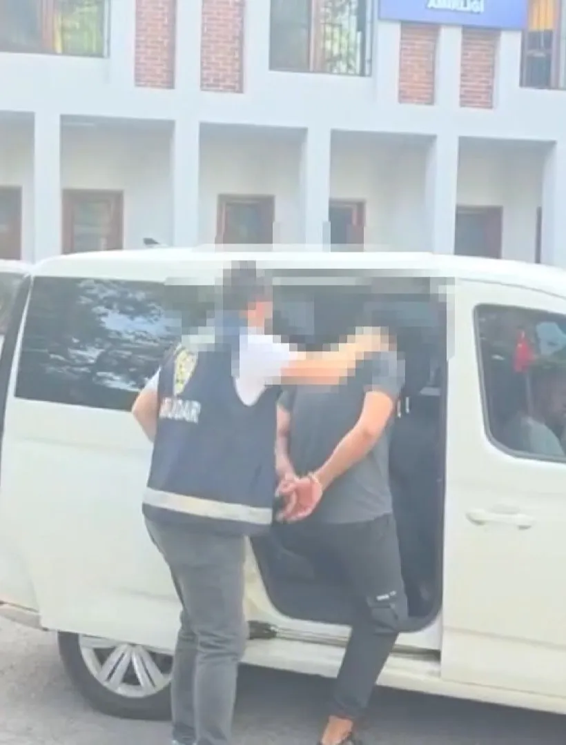 Üsküdar’daki uyuşturucu baskınında üç kişi yakalandı