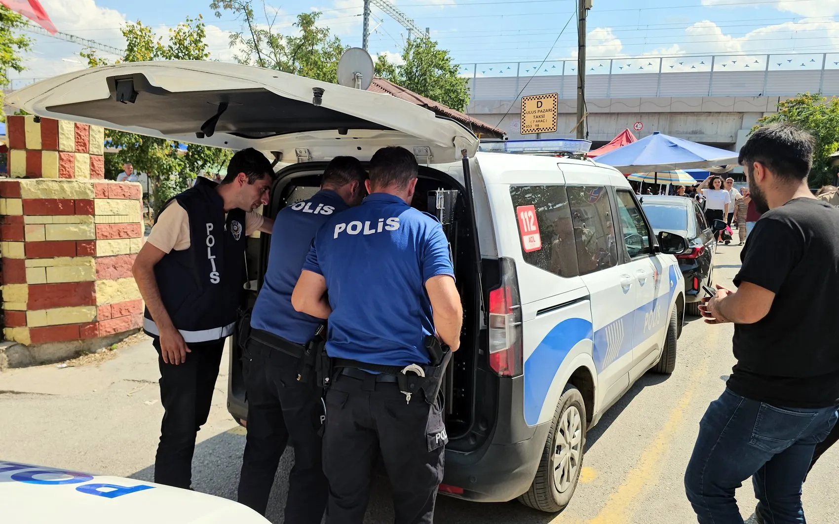 Edirne Balkan Pazarı’nda gizli çekim yapan şüpheli yakalandı