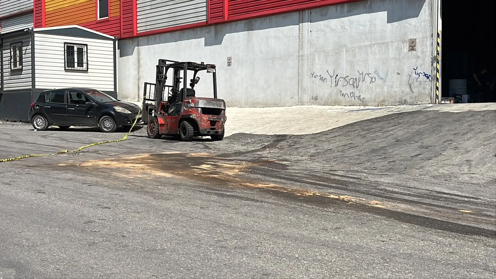 Gaziantep'te 19 yaşındaki işçi forkliftin altında kalarak hayatını kaybetti