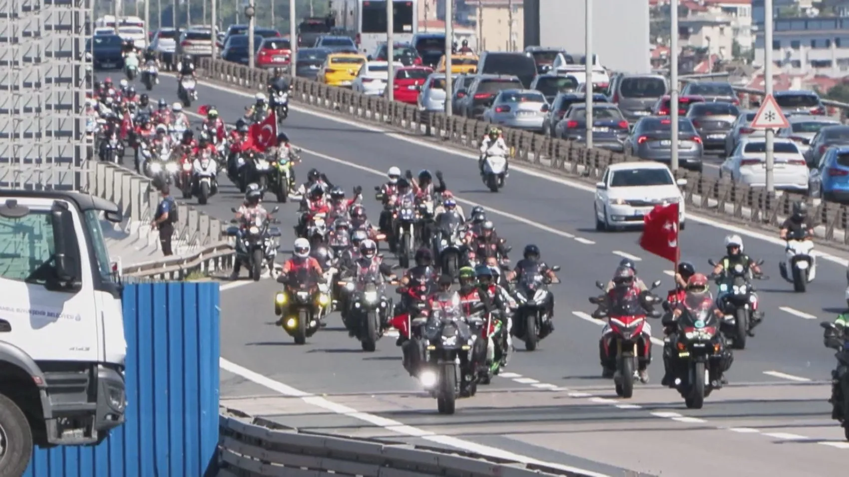 15 Temmuz anısına pedallar demokrasi için çevrildi