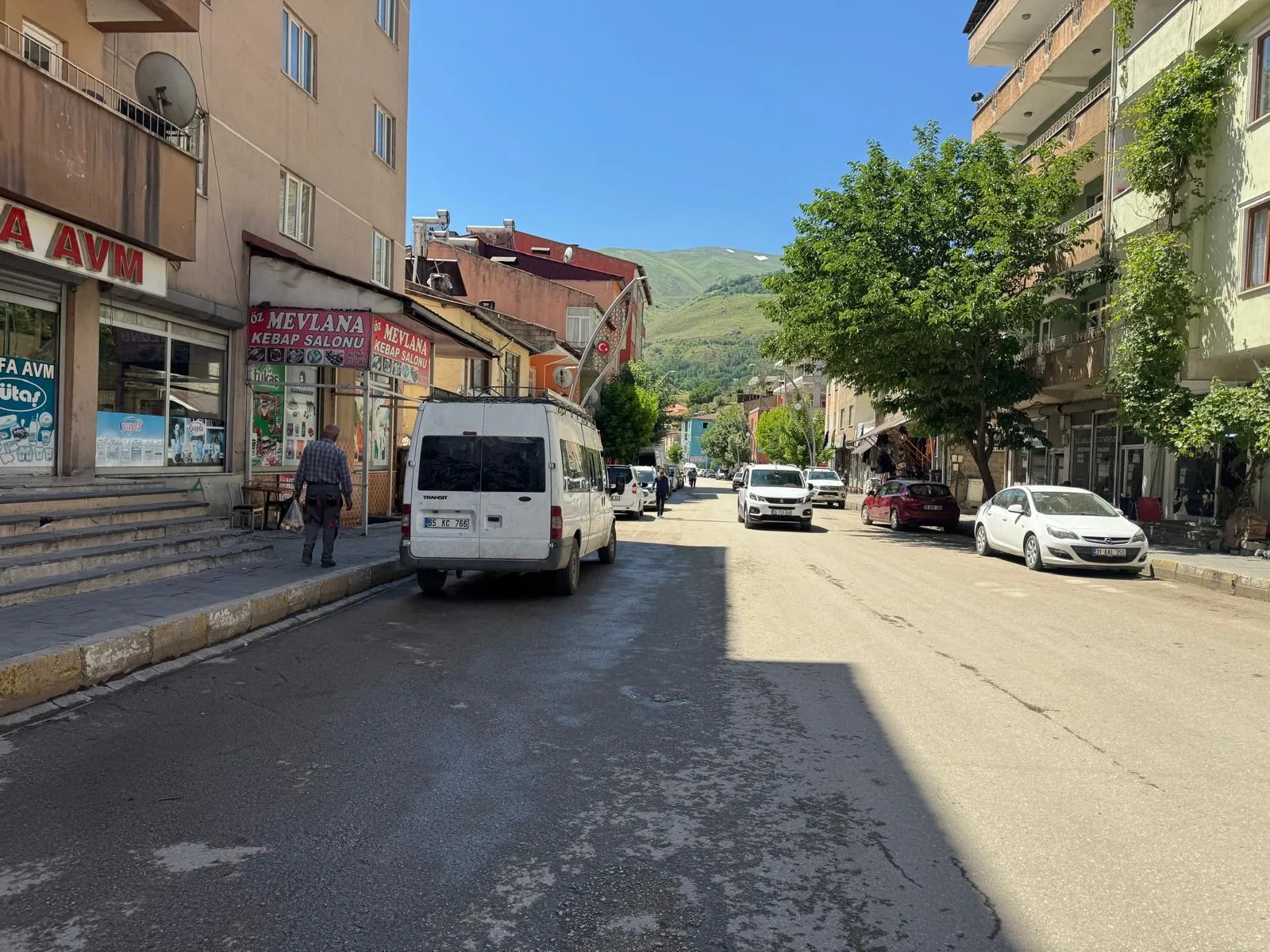 Van güne sarsıntıyla uyandı