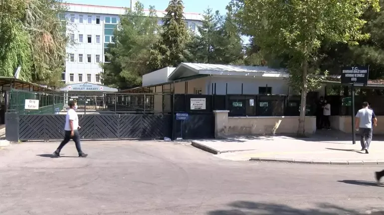 Yanlış anlaşılan bir iddia sonrası sokak ortasında katledilmişti Karar çıktı