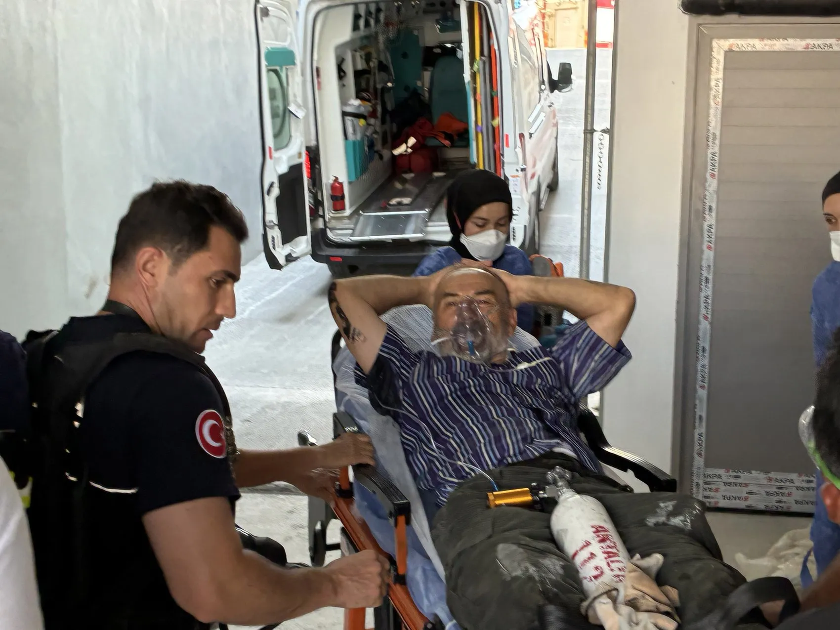 Antalya'da inşaat deposunda kimyasal zehirlenme paniği