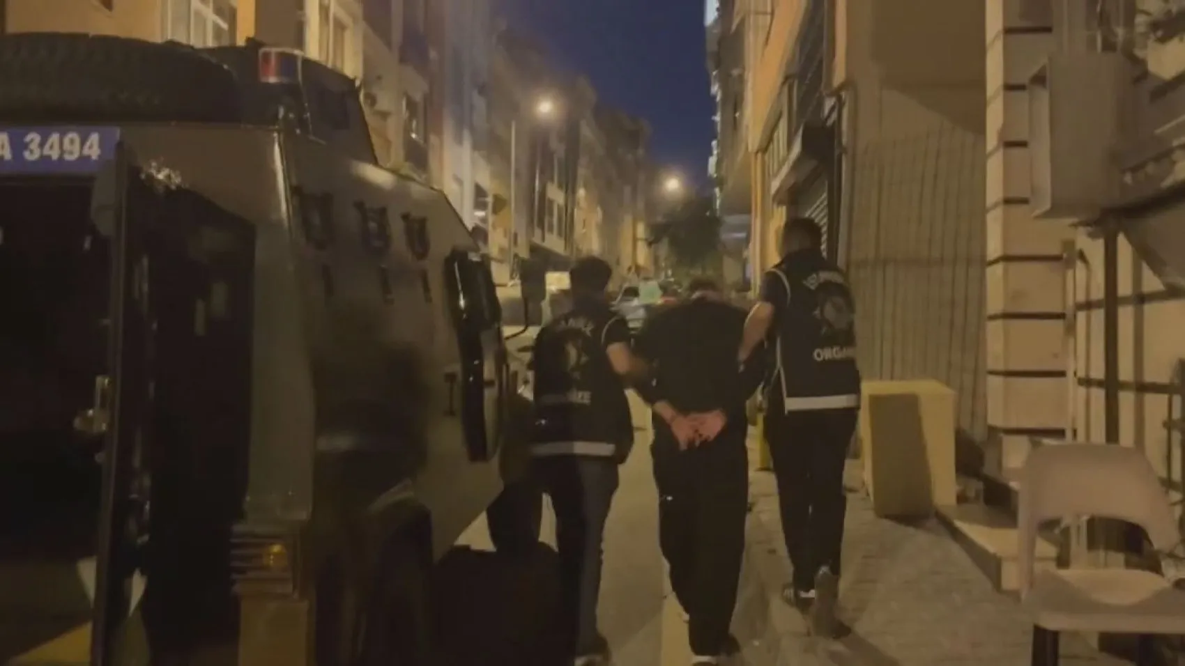 İstanbul’da suç örgütlerine şafak operasyonu