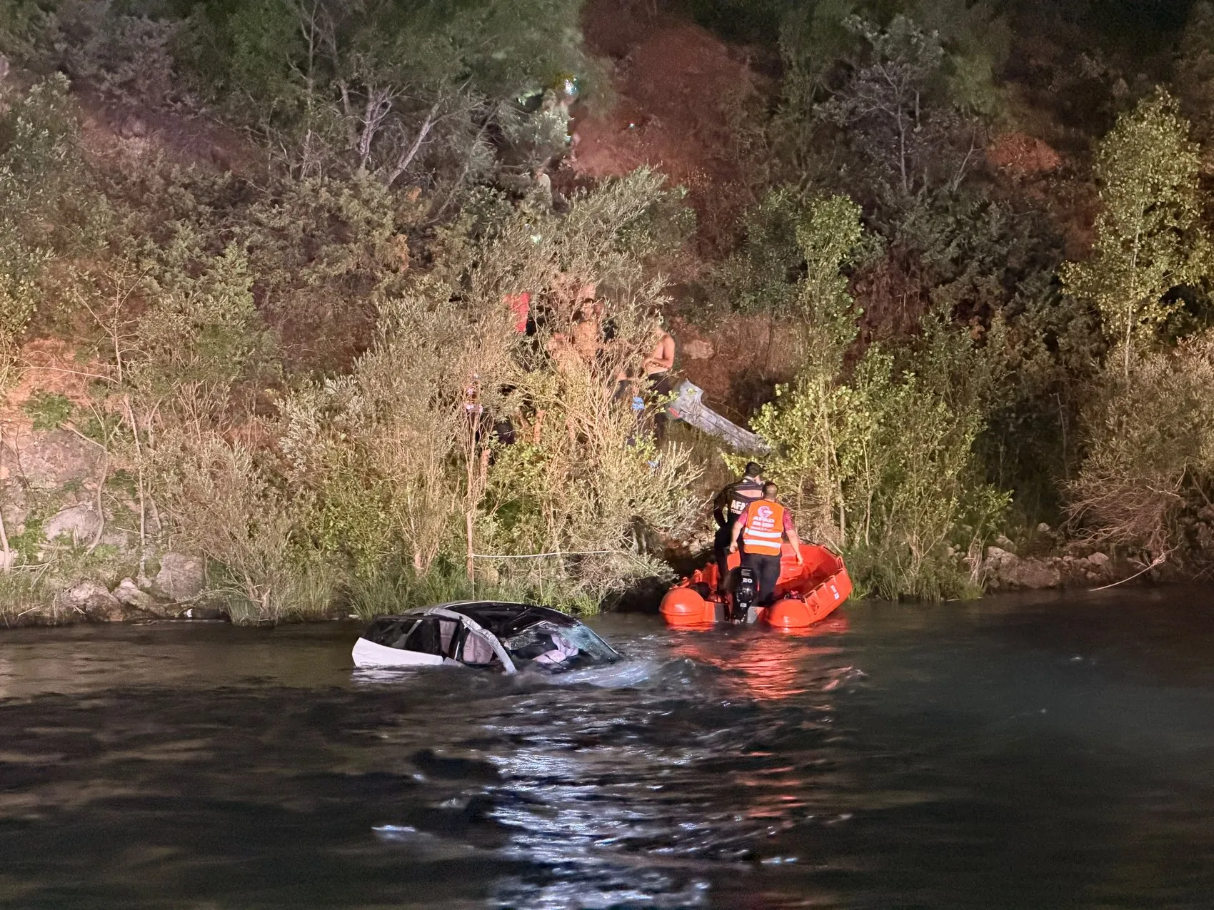 Tunceli'de Munzur Nehri'ne uçan araçtan acı haber geldi