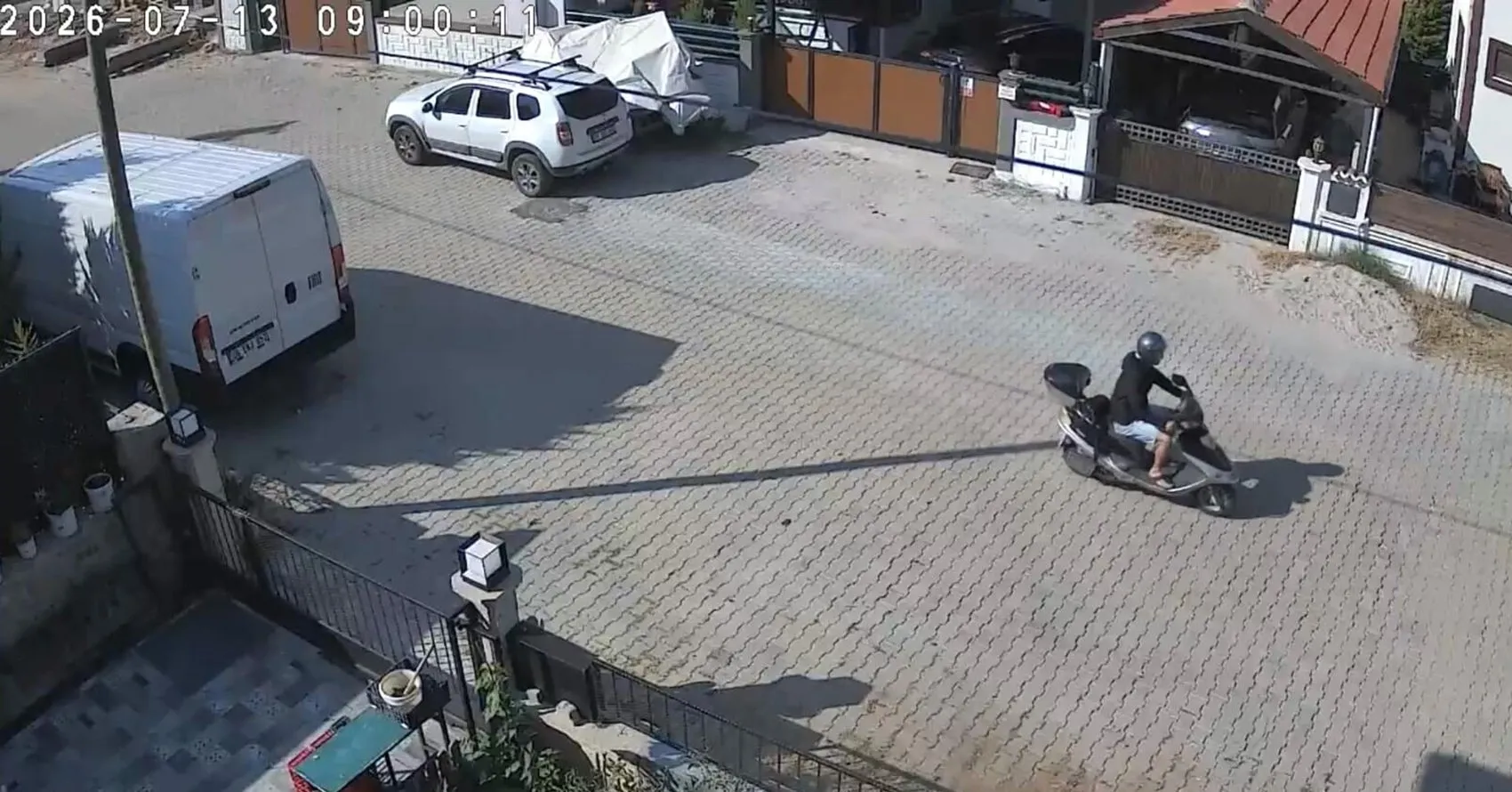 Muğla’da çöp toplarken buldukları serveti sahibine teslim ettiler