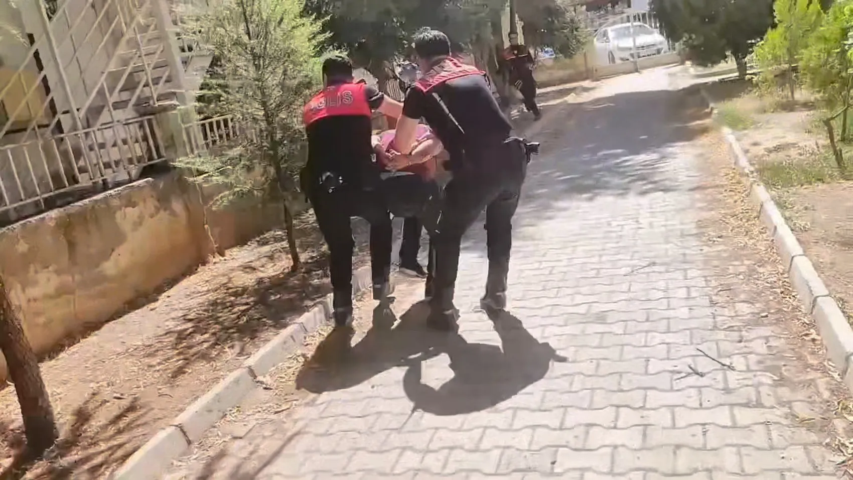 Malatya’da sokak ortasında tüfekle dehşet saçtı