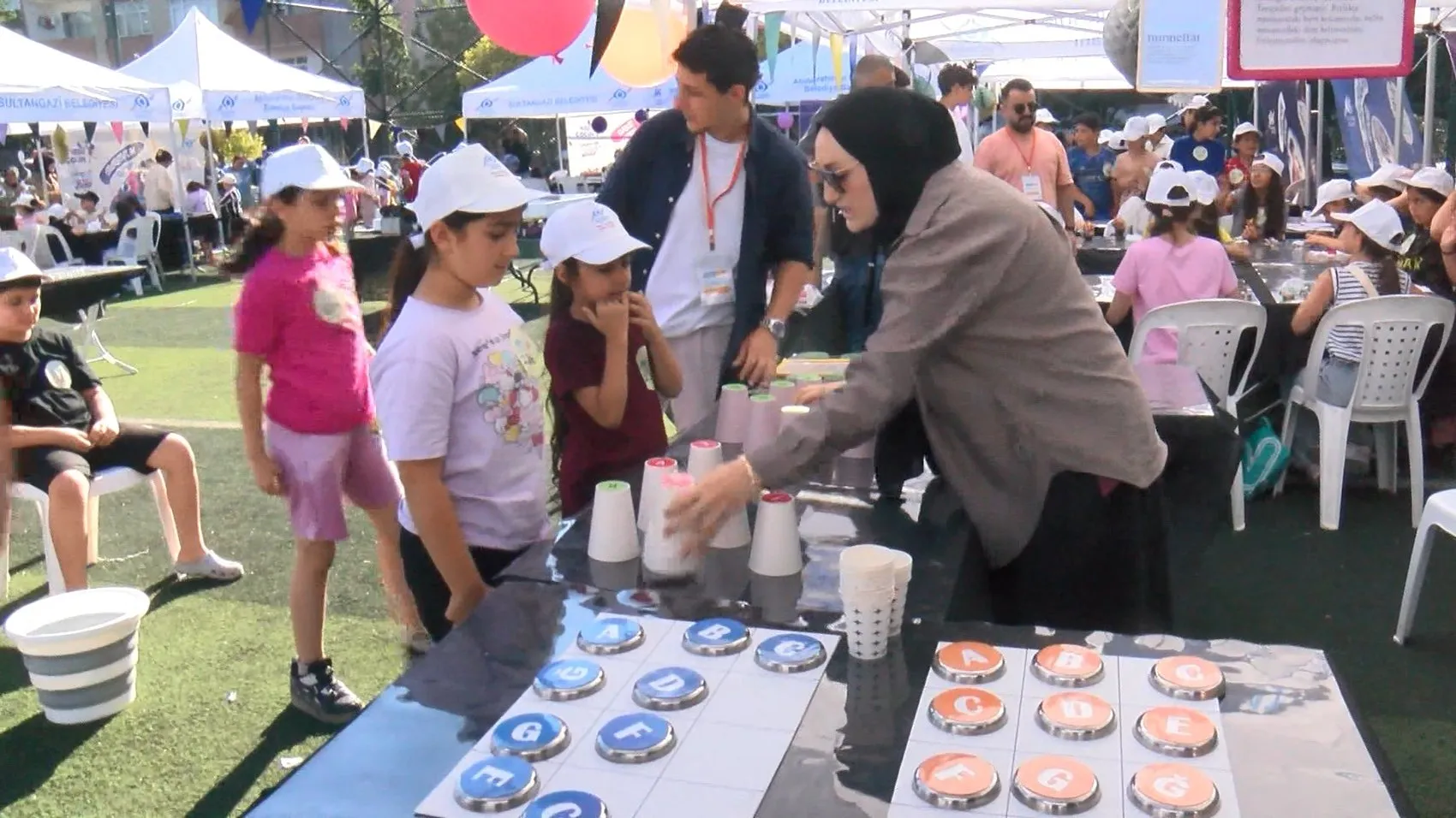 Sultangazili çocuklar bilimi mahallelerinde keşfediyor