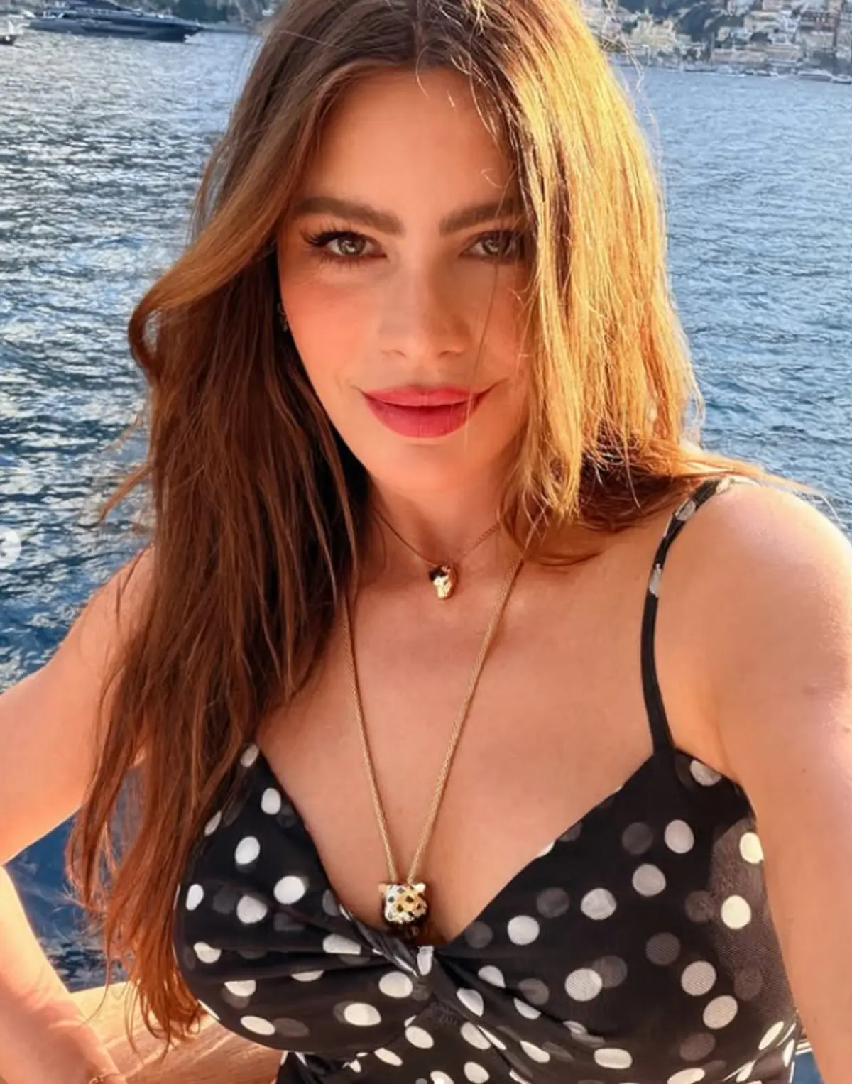 Sofia Vergara dan olay bikinili pozu! Görenler yaşına inanamadı 3