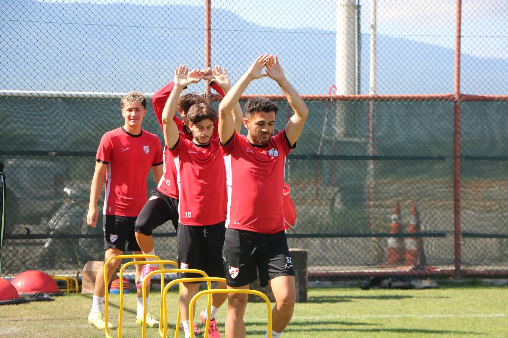 Boluspor'da Daniel Farrar dönemi çift mesaiyle başladı