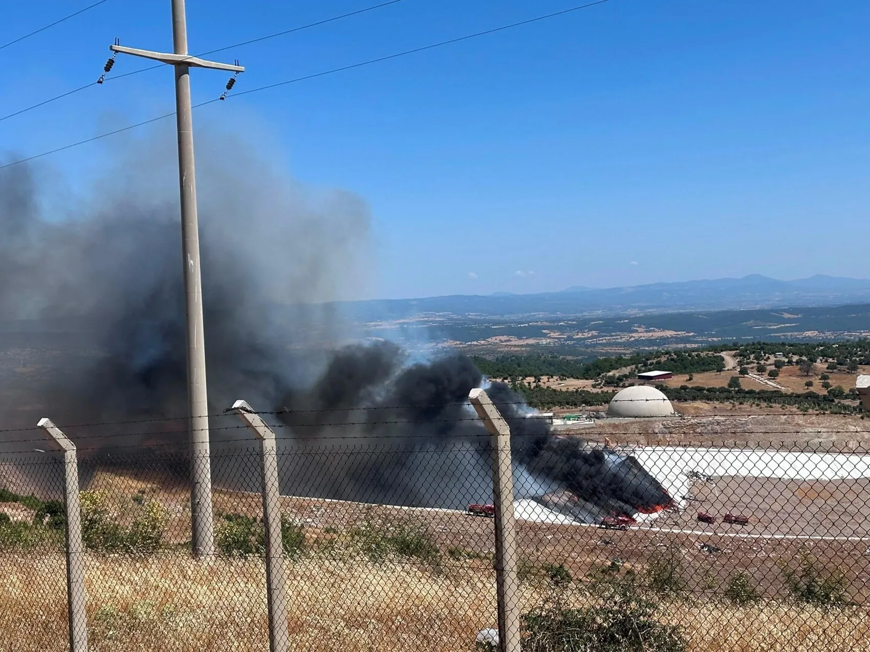 Ayvacık’taki atık tesisinde dumanlar yükseliyor