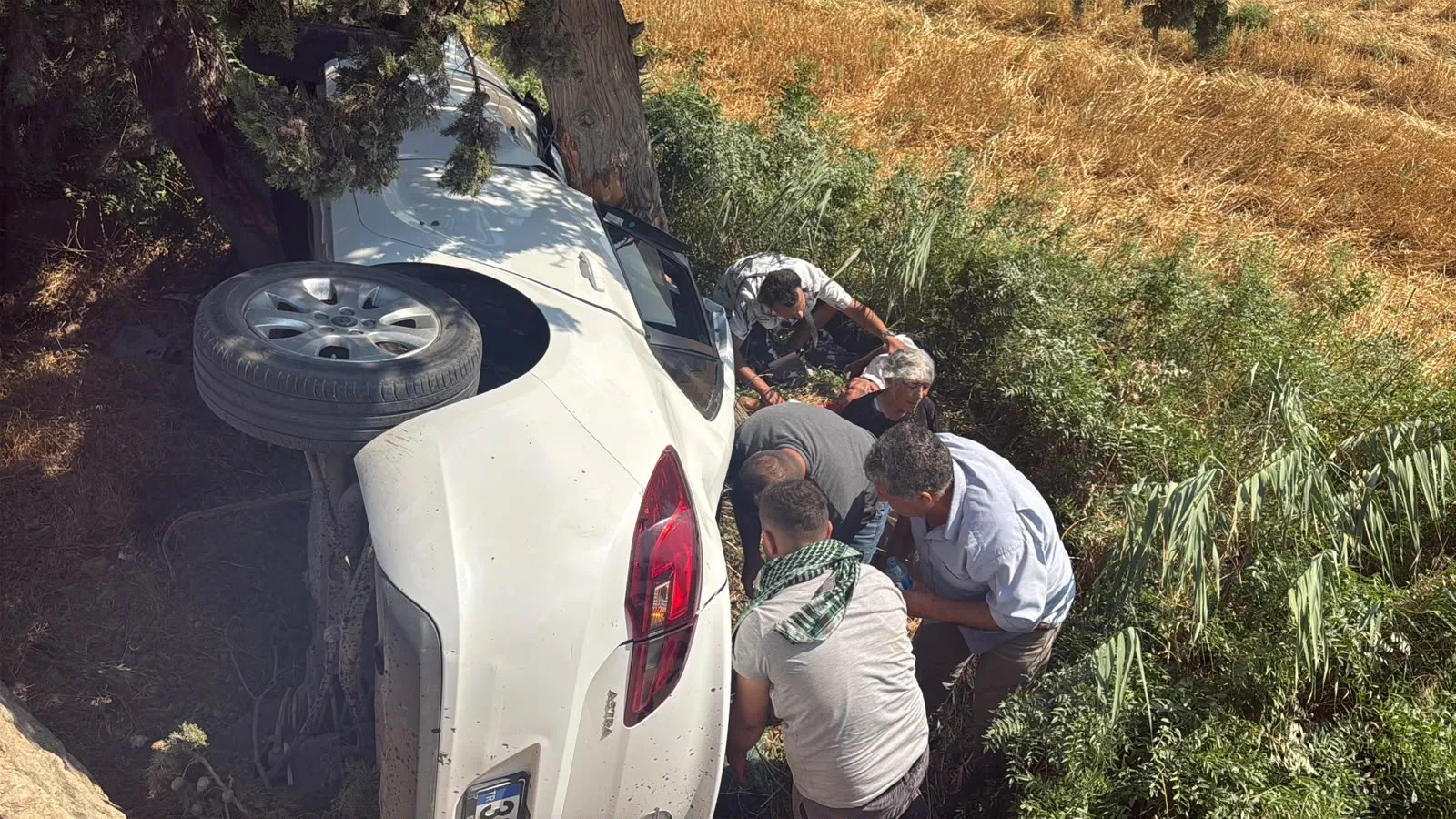 Hatay'da düğün dönüşü acı kaza 7 kişi hastanelik oldu