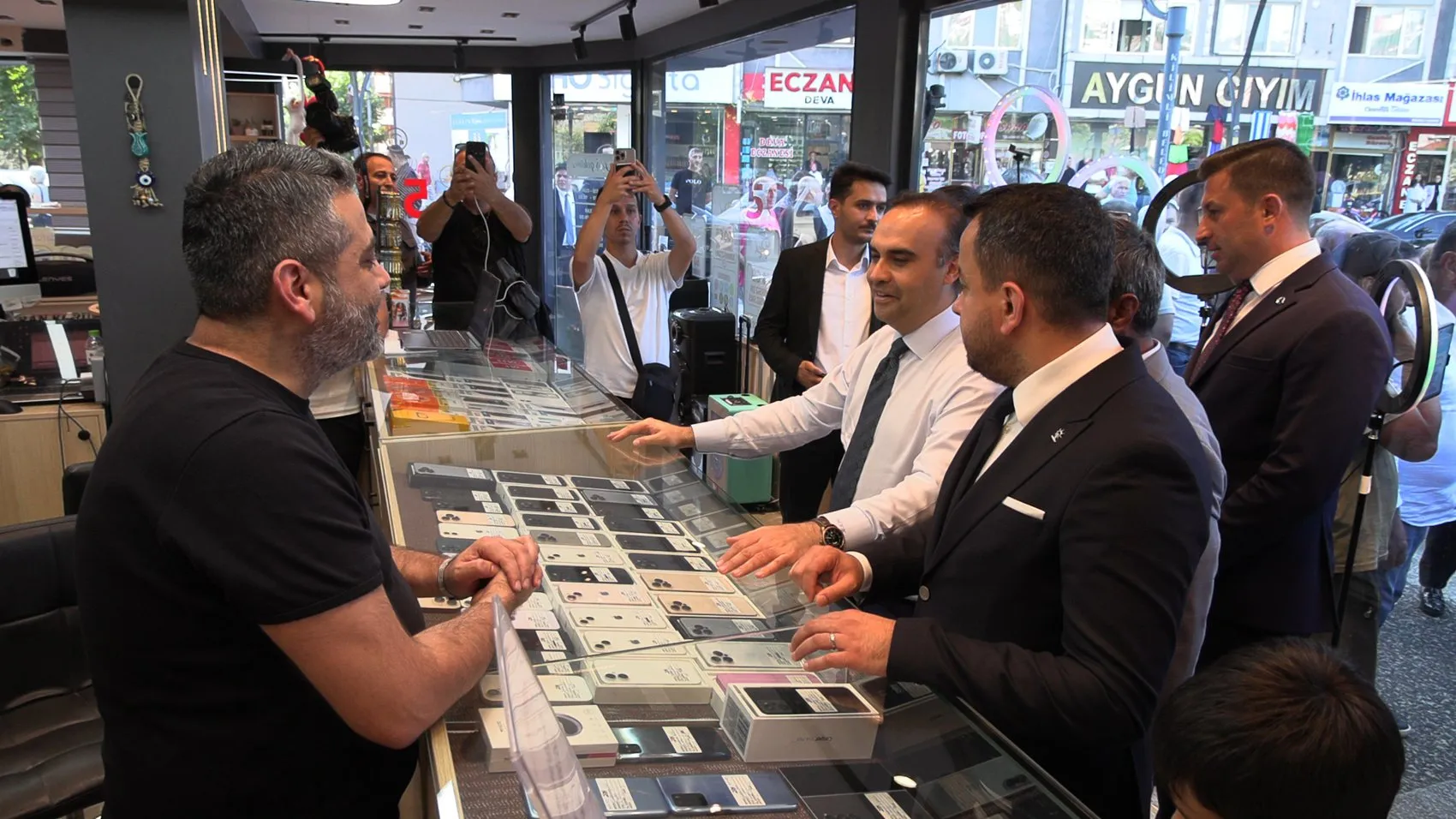 Bakan Kacır üretim verileriyle sanayideki değişimi anlattı