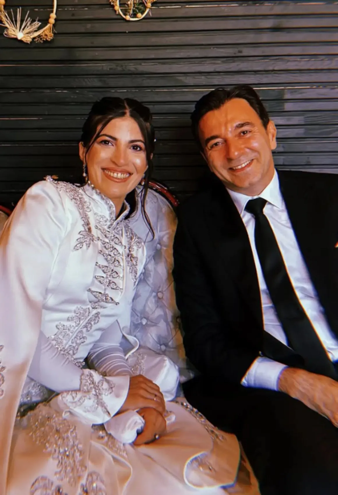 Çukur un Metin i Cem Uslu sessiz sedasız evlendi! İşte düğünden kareler... 1