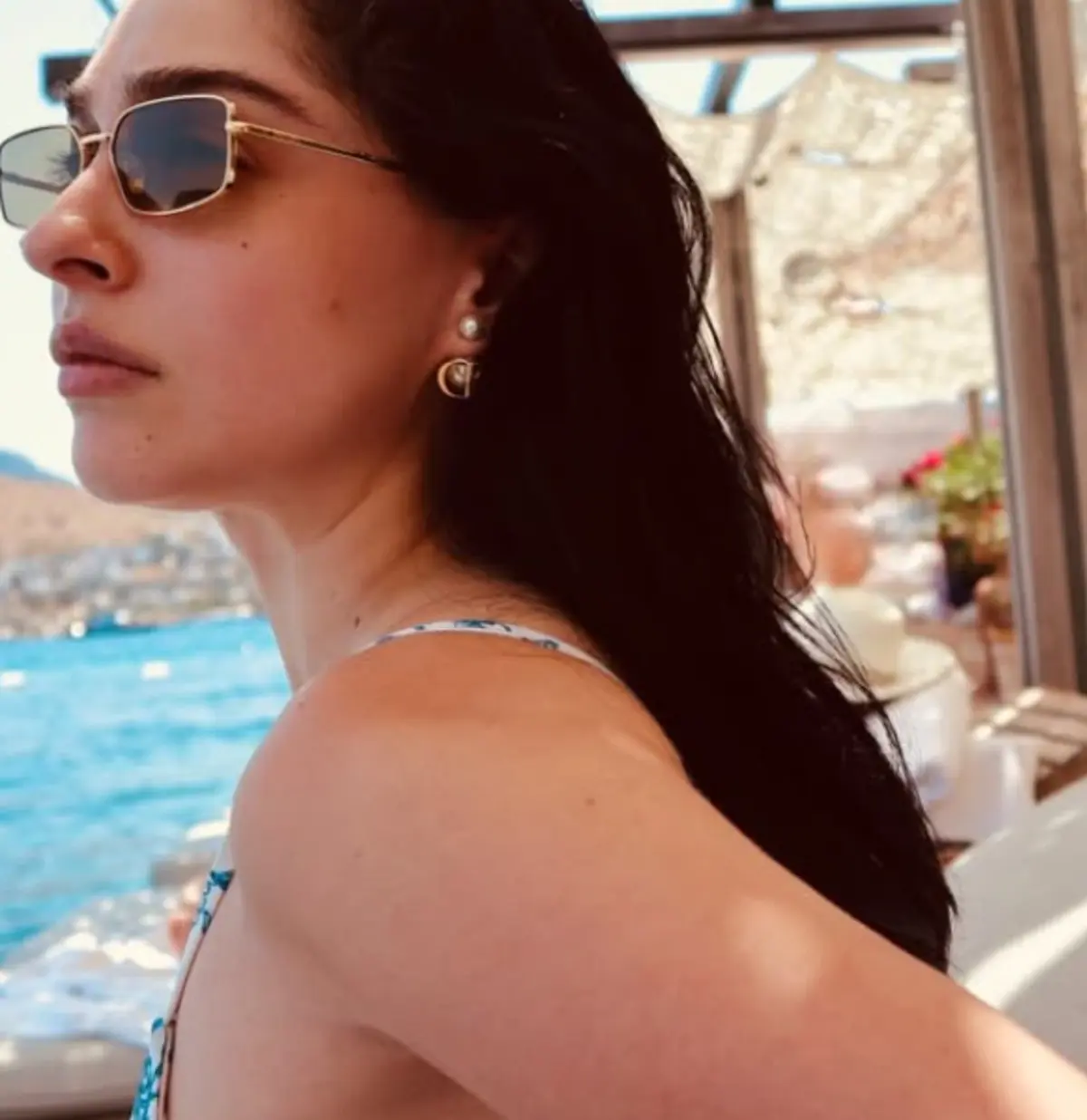 Cemre Baysel bikinili pozlarıyla gündemde! Beğeni butonu çöktü 2