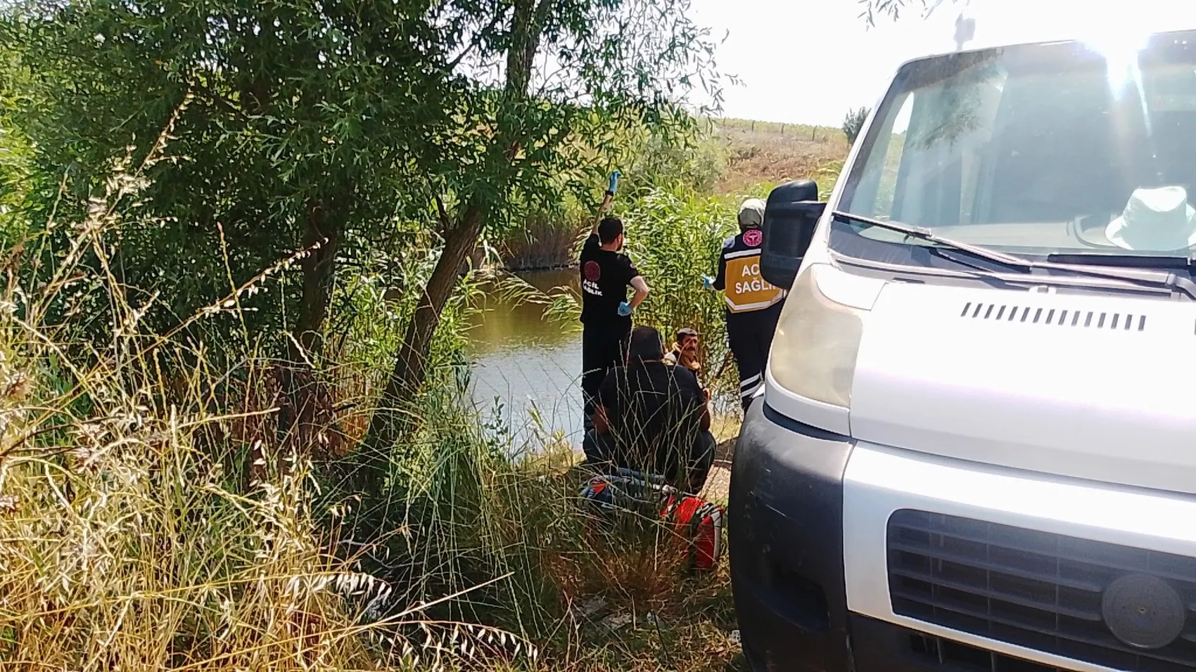 Silivri'de gölete giren genç boğularak hayatını kaybetti