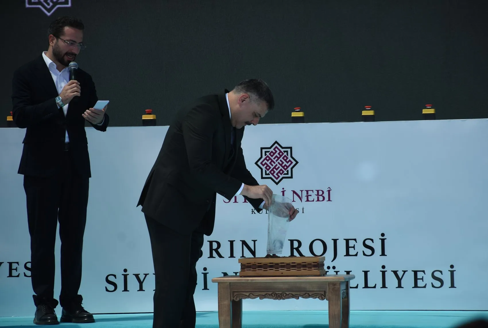 Sivas’ta 30 binadan oluşan büyük külliye projesinin temelleri atıldı