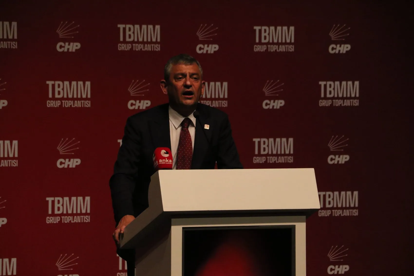 Özgür Özel erken seçim sinyallerini sertleştirdi