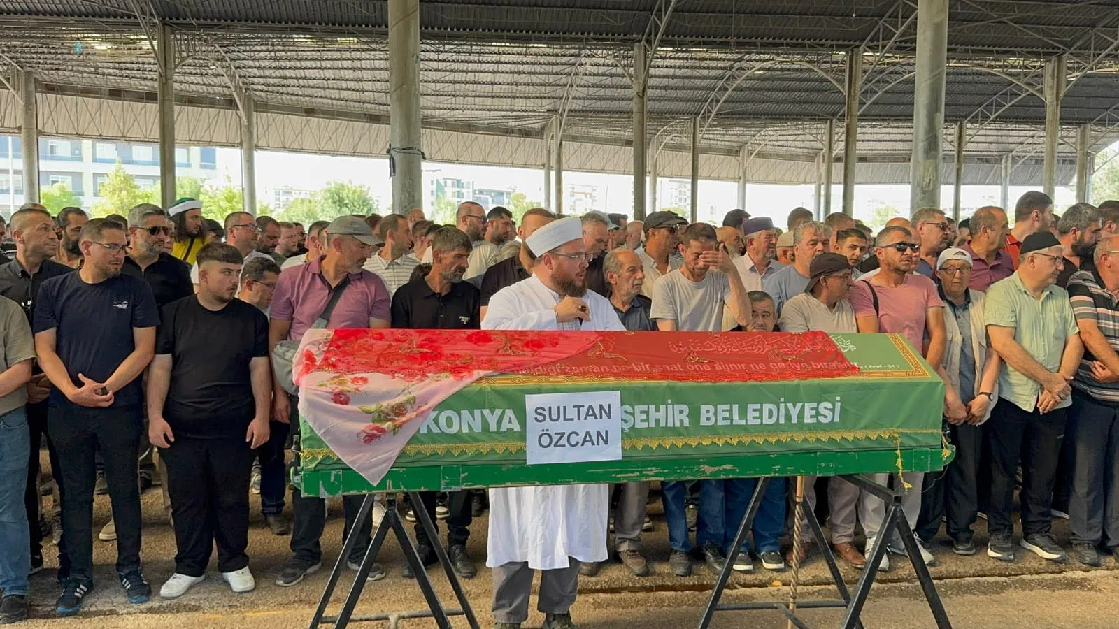 Konya'nın simge ismi Sultan Özcan yaşamını yitirdi