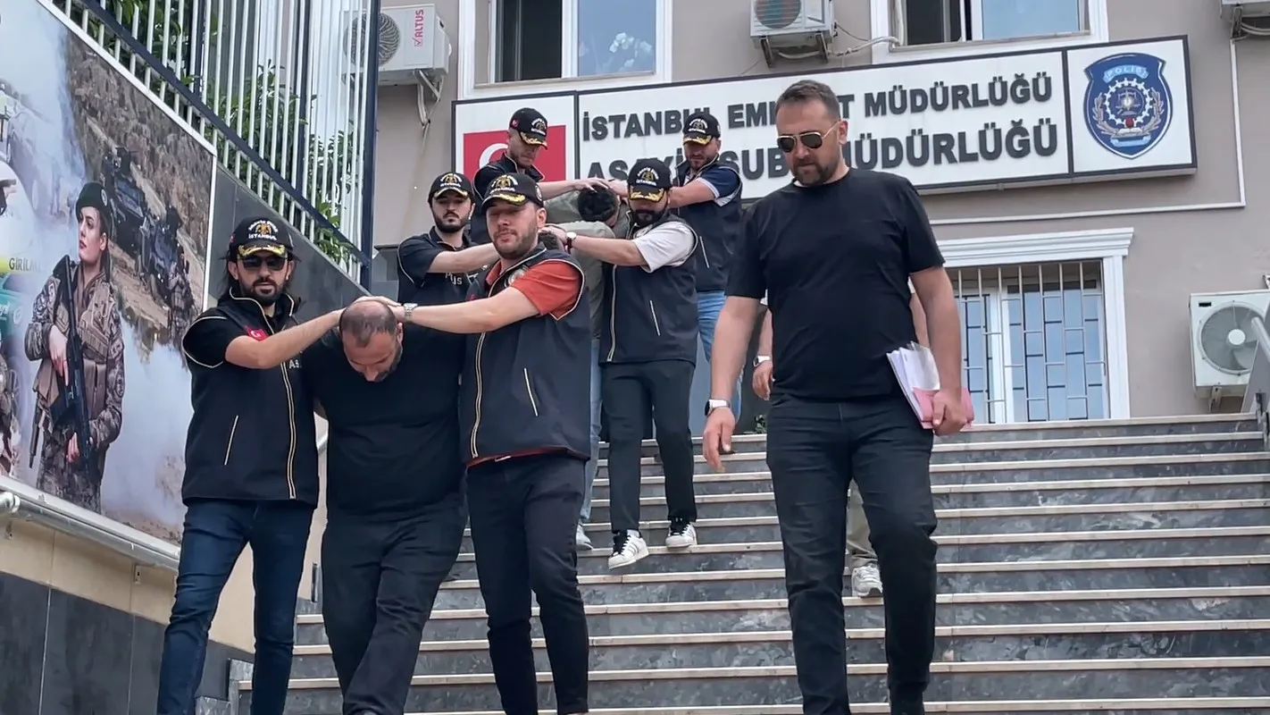 Fatih’te Dubai yalanıyla kuyumcu soygunu
