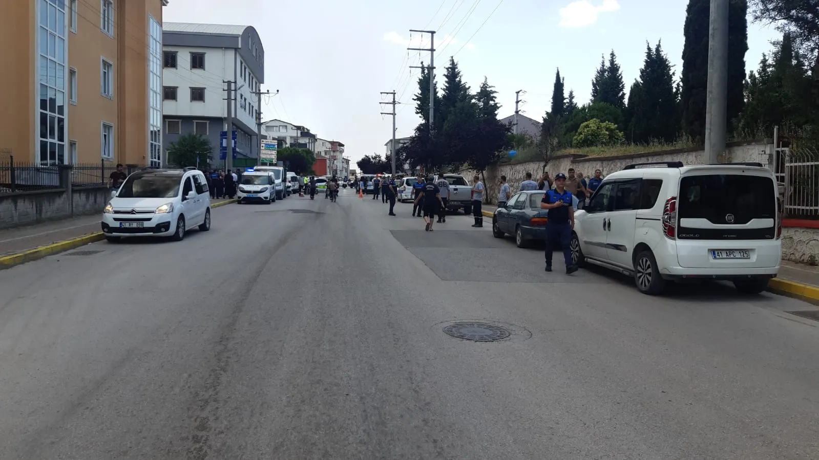 Kocaeli Körfez'de ambalaj fabrikasında büyük yangın