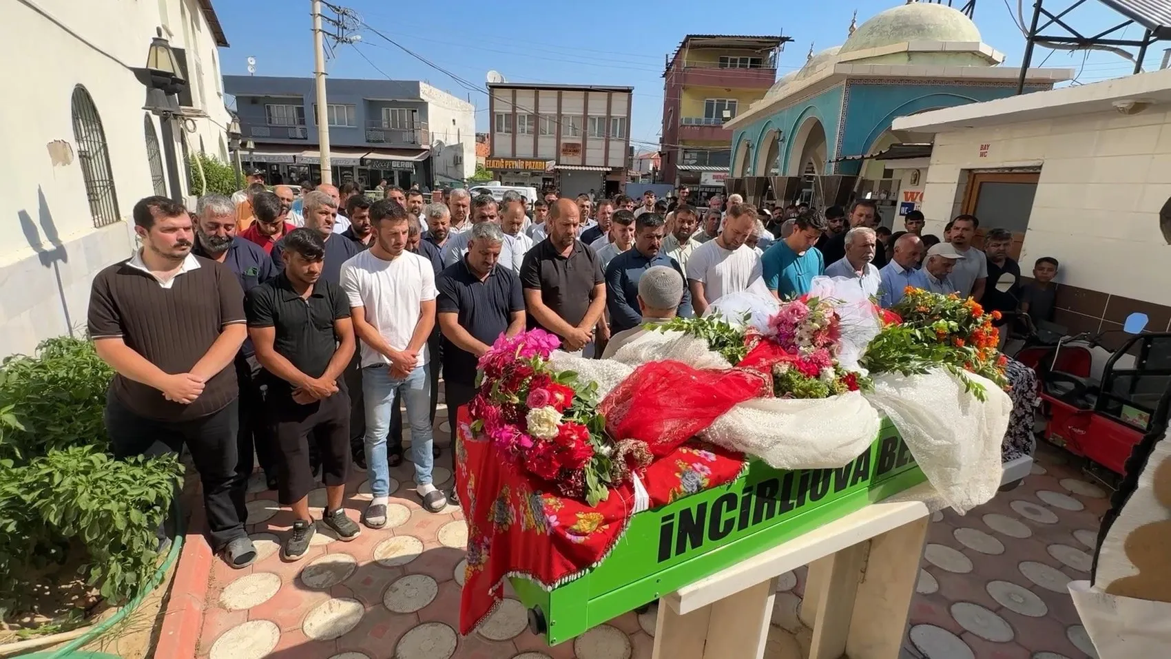 Aydın’da nehir faciası Eda son yolculuğuna gelinliğiyle uğurlandı