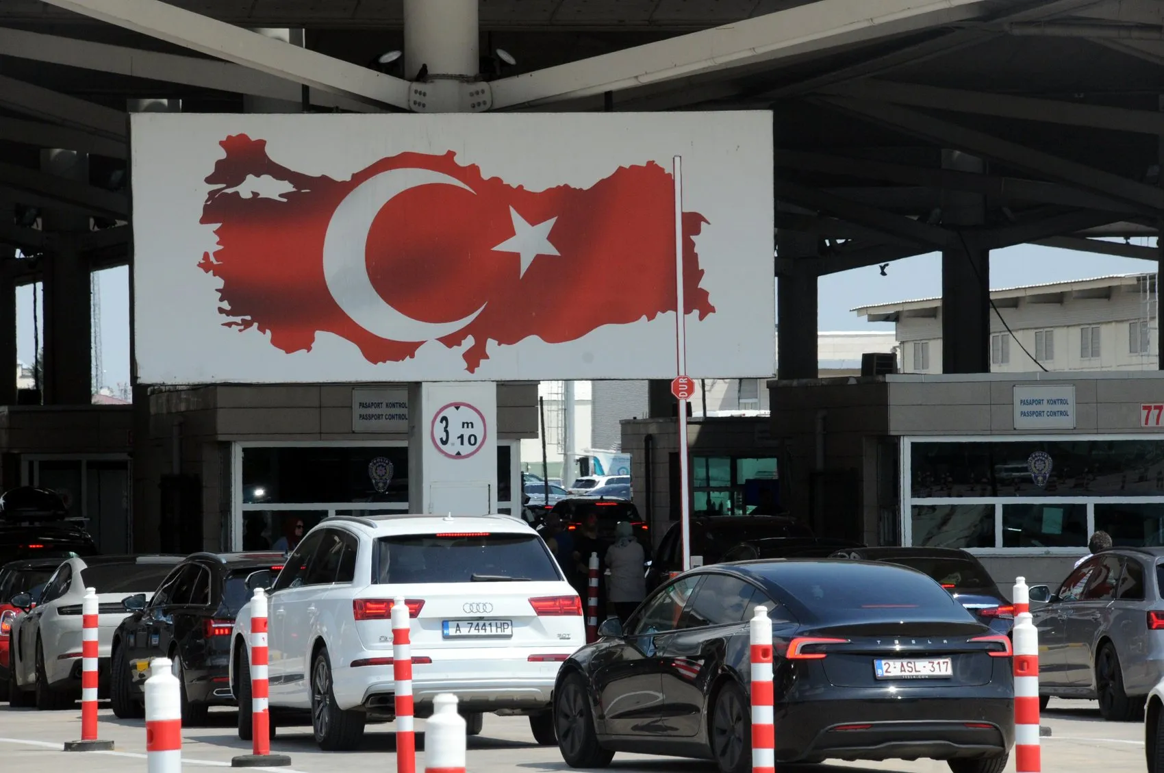 Gurbetçilerin tatil yolculuğu için sınır kapılarında hazırlıklar tamamlandı