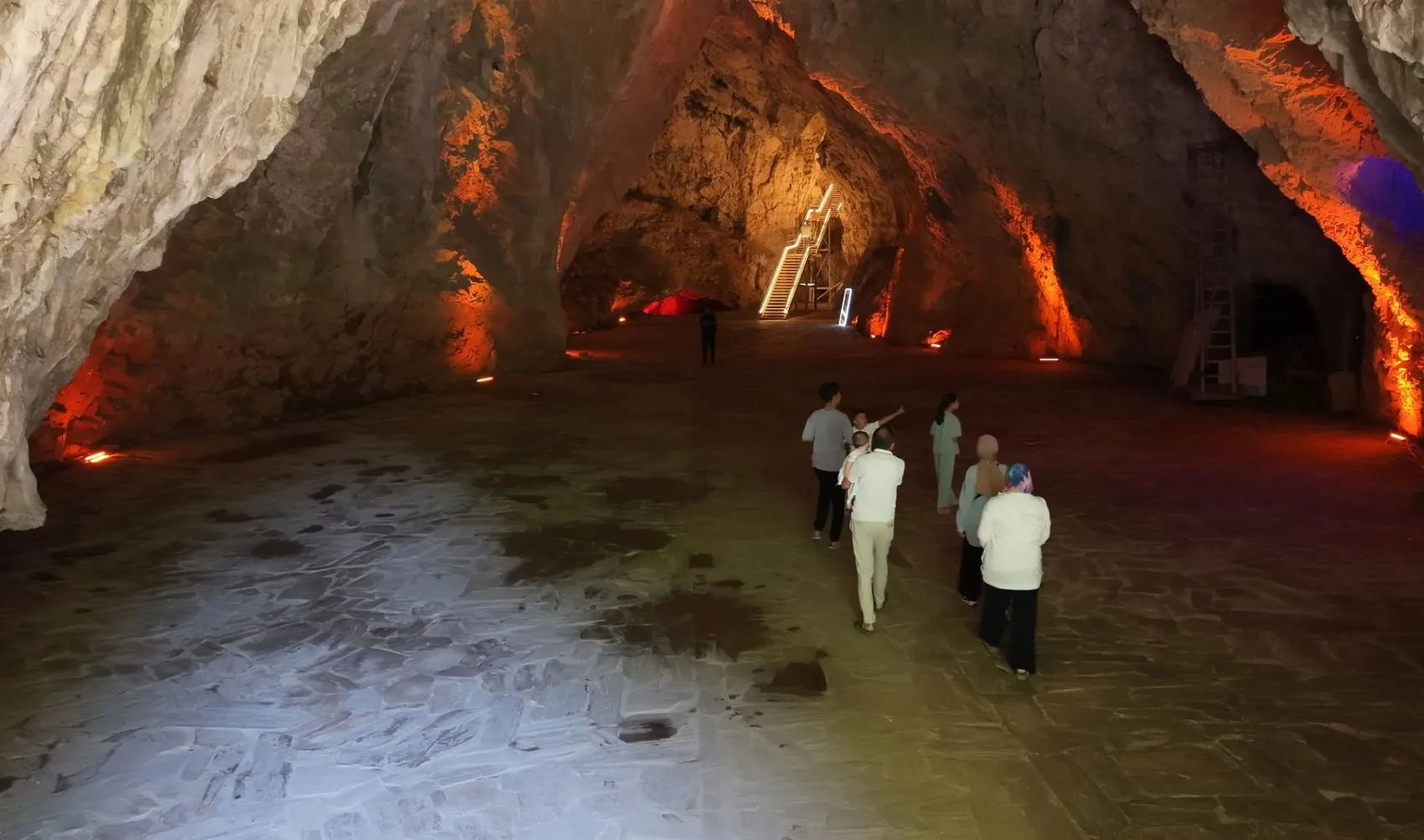 Bursa'nın doğal klimalı mağarası her mevsim aynı sıcaklıkta