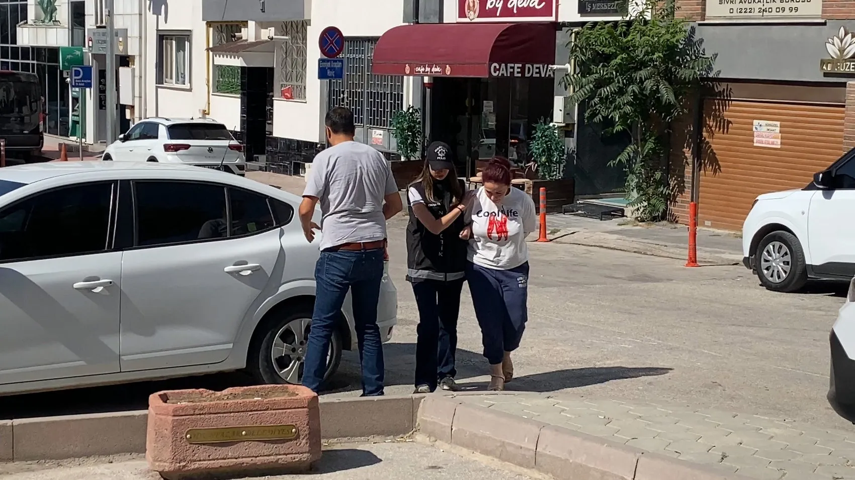 Eskişehir’de yakalanan kadının midesinden uyuşturucu çıktı