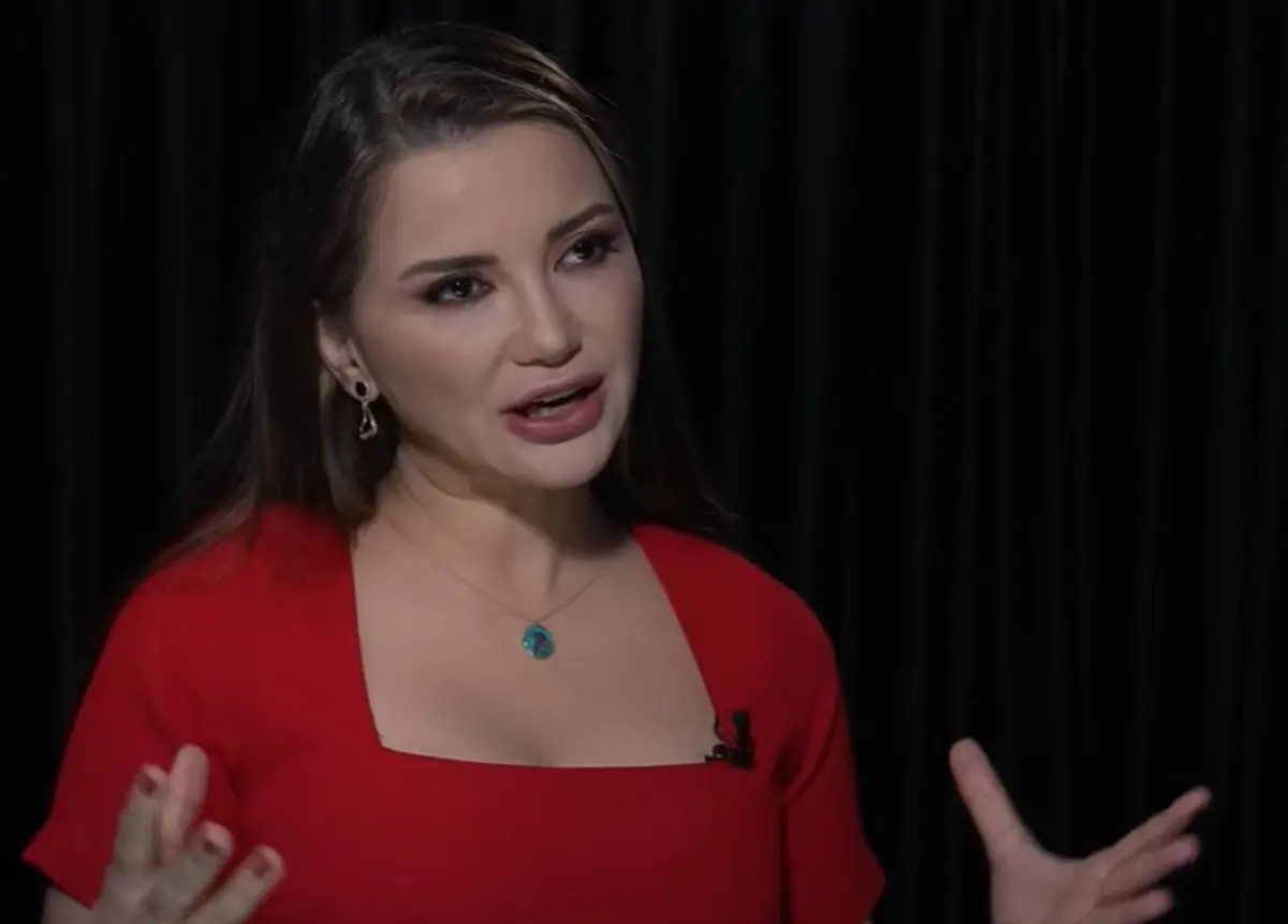 Esra Ezmeci ye teklif üstüne teklif yağıyor! Ünlü kanaldan dev hamle 2