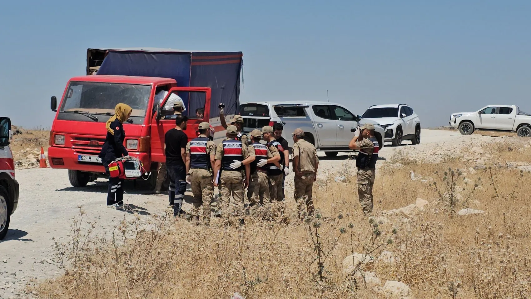 Şanlıurfa'da araç içinde şüpheli ölüm